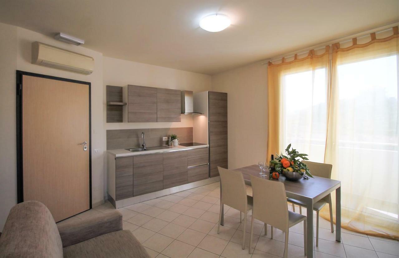 Residence Felice Celle Ligure Exteriör bild